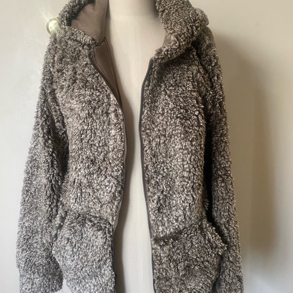 Faux Fur Fluffy Zip Up Hoodie - Picture 3 of 11